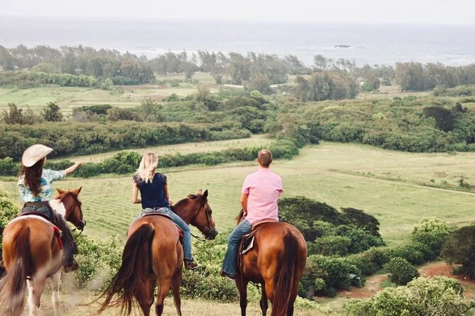 Paseo a caballo al atardecer en North Shore