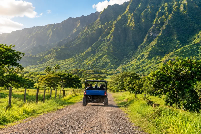 Tour en UTV Raptor por Kualoa Ranch