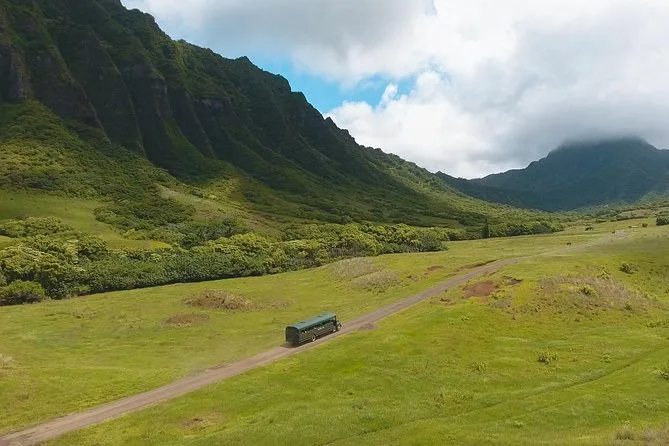 Tour por los escenarios de películas de Kualoa Ranch